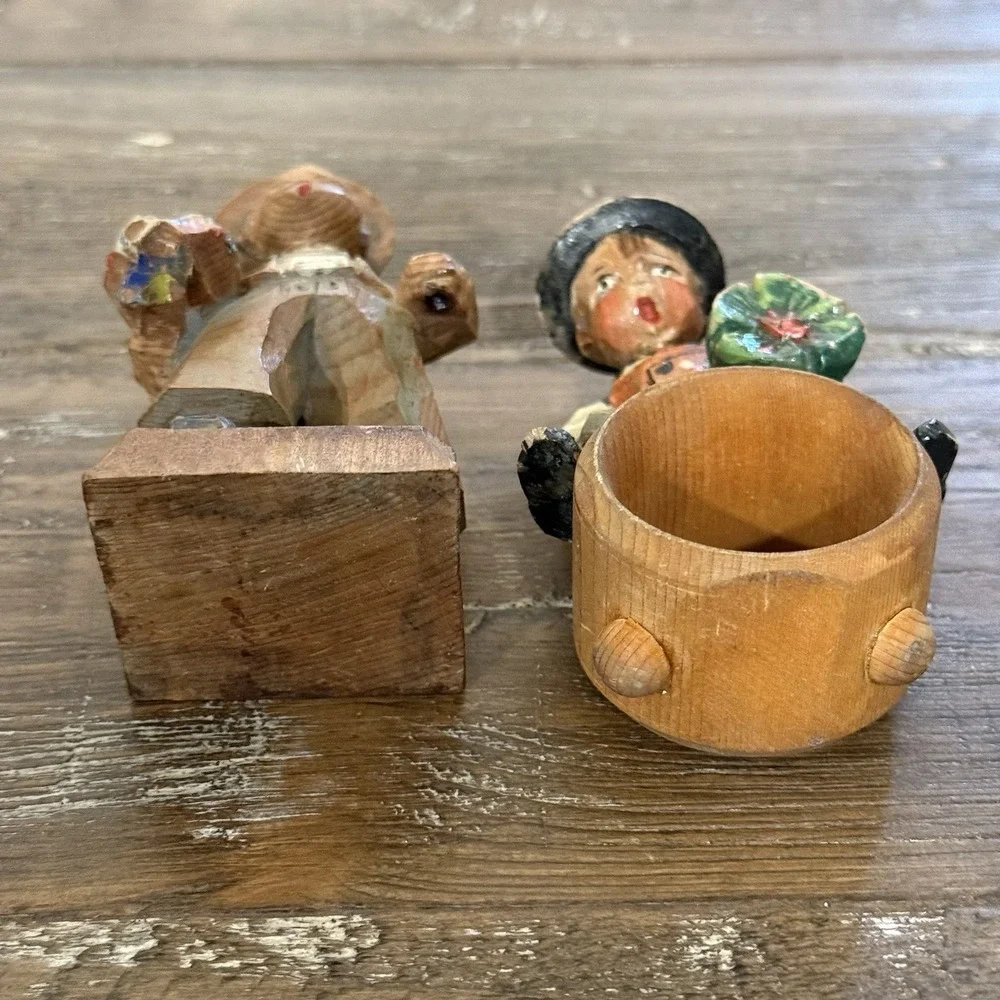 VTG Italy ANRI? Folk Art Wood Carved Napkin Ring + Figurine Mid Century Read